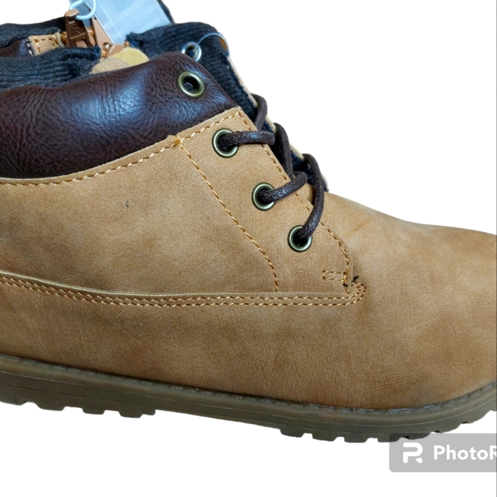 NWT Gymboree Size 3 Youth Tan and Brown Ankle boots